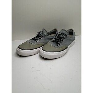 Converse TrainerCrimson Core Canvas 157907C Grey  Men Size 8 / womens size 9.5